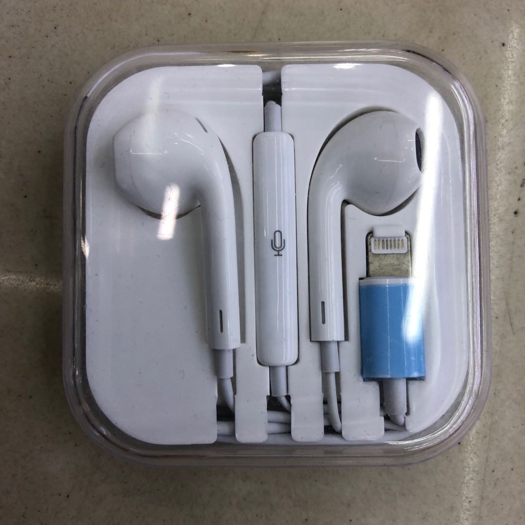 Compatible with iPhoneX, XR, XSMAX, 78 Plus Bluetooth version headphones with pop-up window connection and strong compatibility with wire-controlled headphones details Picture