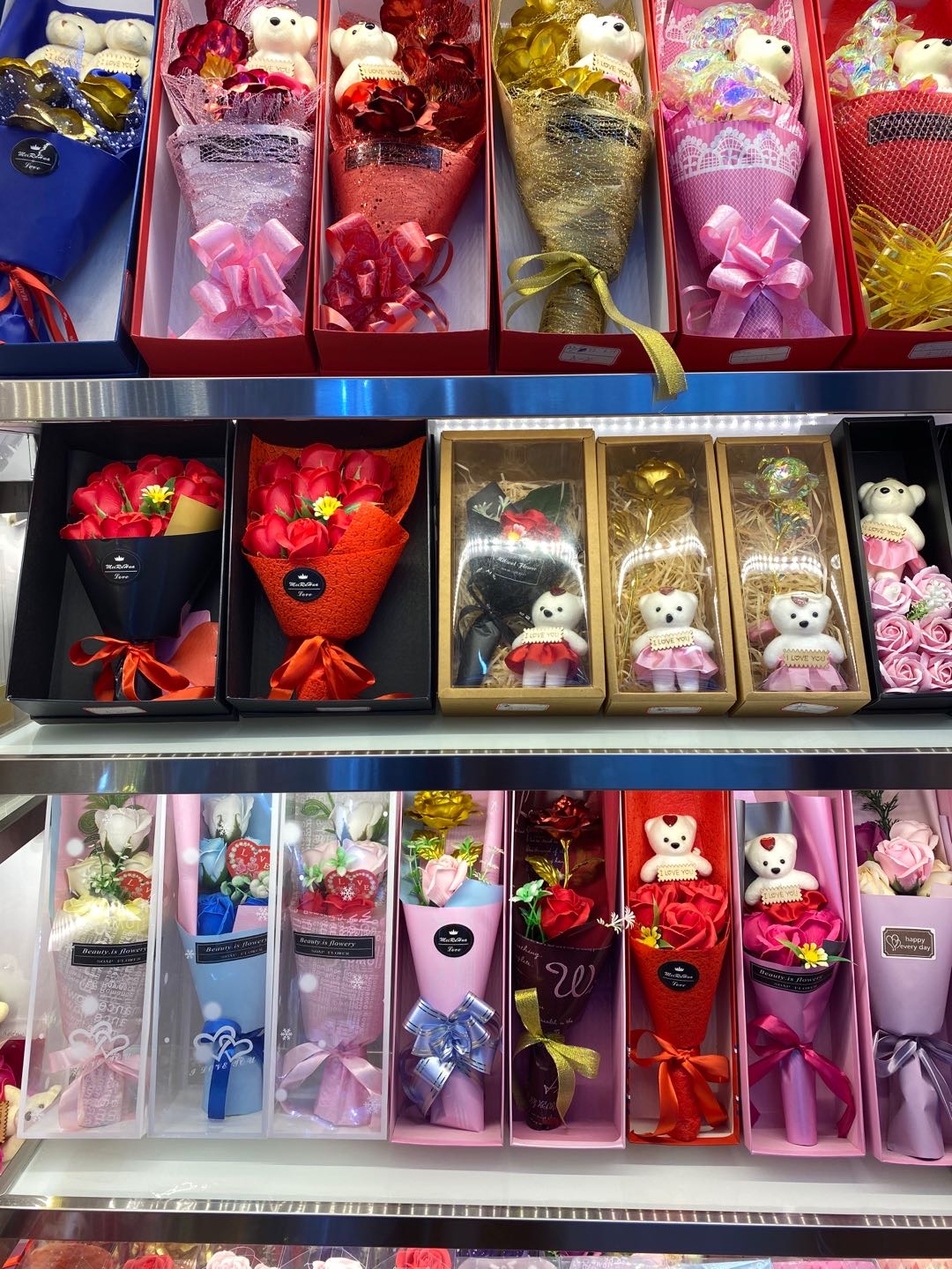 Beautiful as flower-like handicrafts describe pic - 2