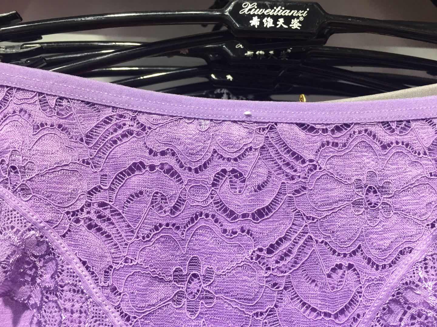 Women's Low Waist Underwear Skin-Friendly Comfortable Hollow Design Solid Color Retro Playful details Picture