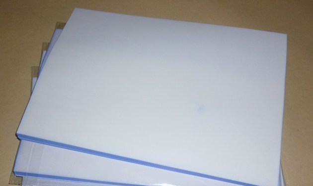 优质空白无碳复写纸a4无碳纸针式打印纸售货清单收据纸中纸白色细节图