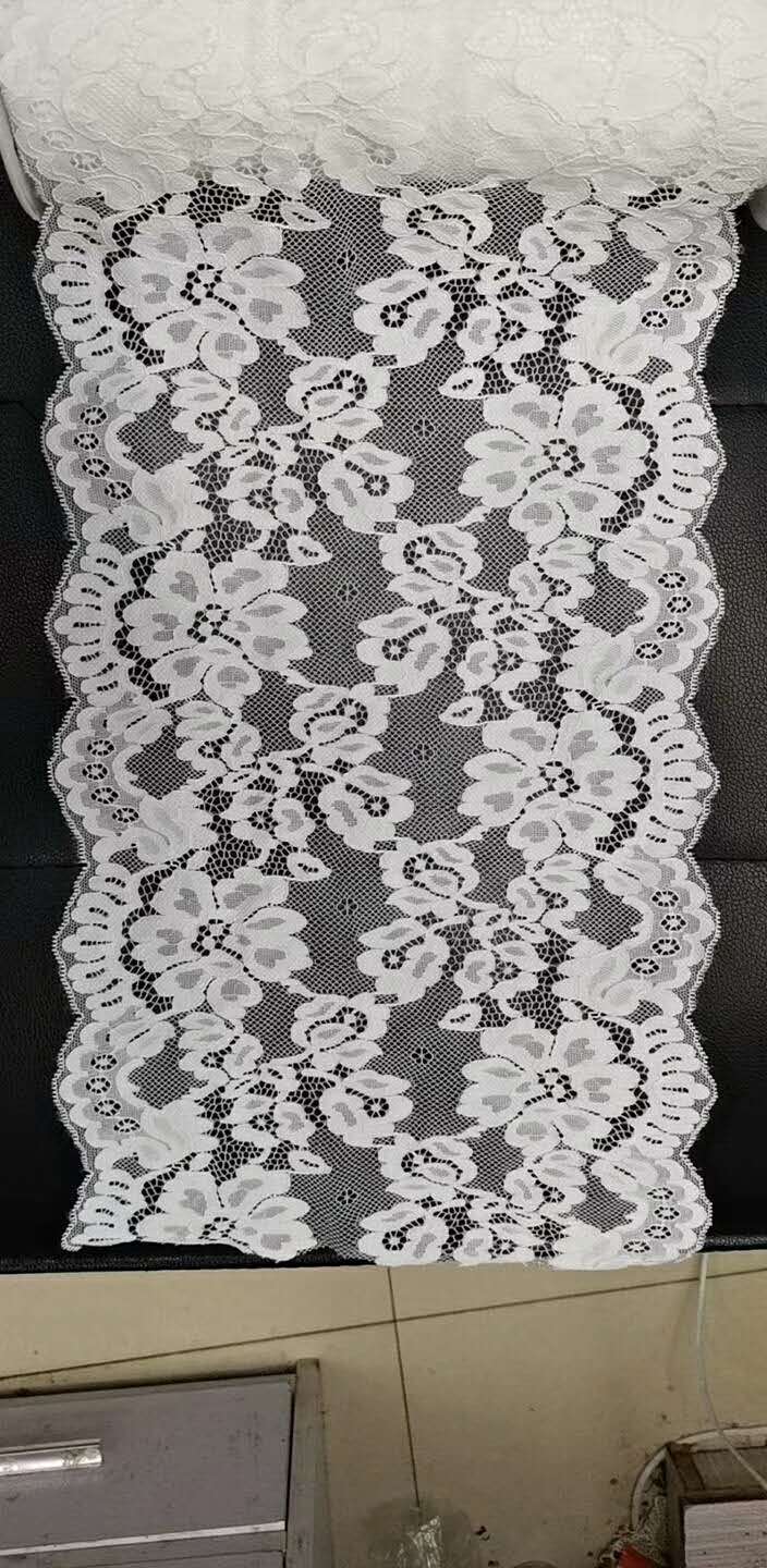 We have a wide variety of white lace fabric from Fujian in stock Specification image