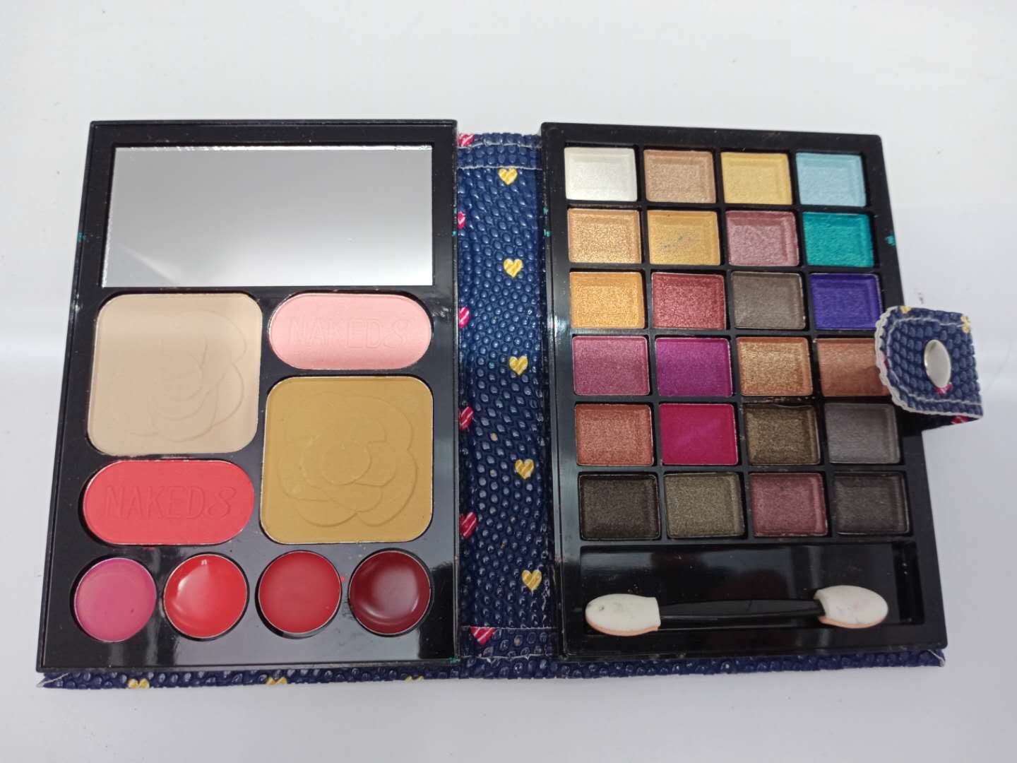 24+ 8-color eyeshadow powder compact lip gloss set is waterproof, sweat-proof and non-smudging