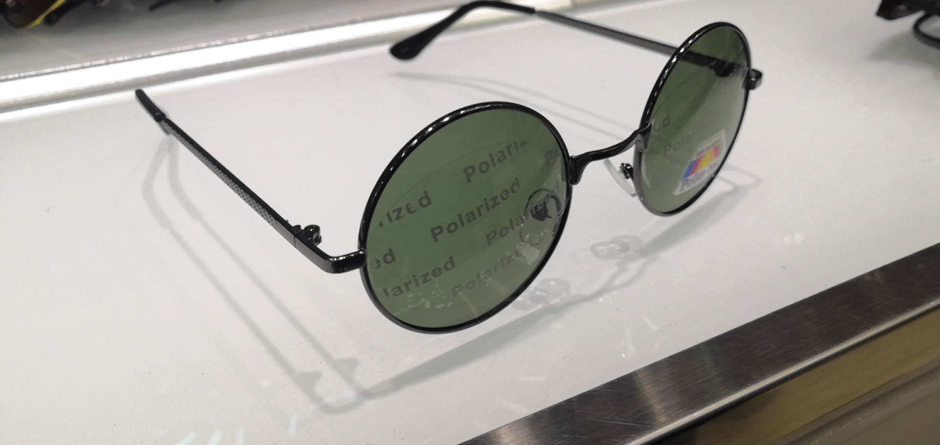 New fashionable large-framed sunglasses, round-framed sunglasses, polarized glasses, Korean version, Internet celebrity trendsetter 8042 Specification image