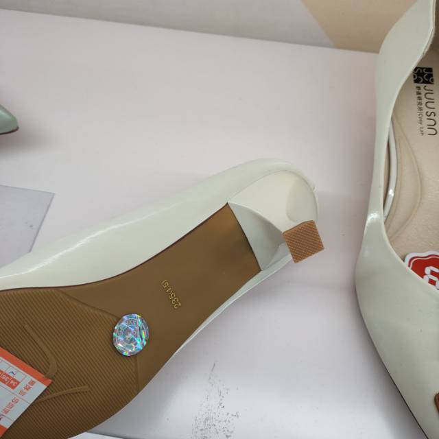 Metal pointed cat heel high heels for women's spring new style, shallow opening, versatile, slender heels, sexy and trendy mid-heel single shoes Specification image