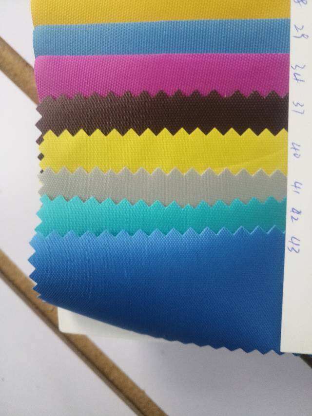 Factory direct sales of hot-selling new PVC leather products with large stock of high, medium and low-end luggage, sofa, shoe materials and fabrics details Picture
