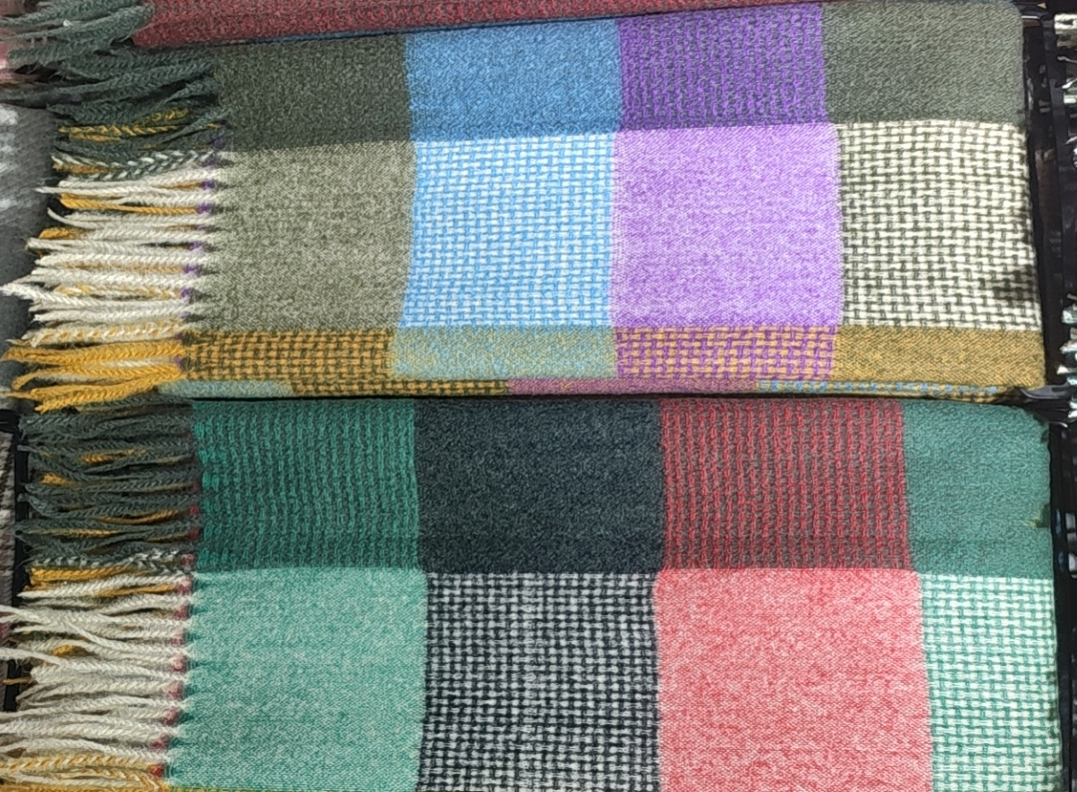 Ladies Fashion Trend Everything Warm Flow Suplaid Imitation Cashmere Scarf Specification drawing