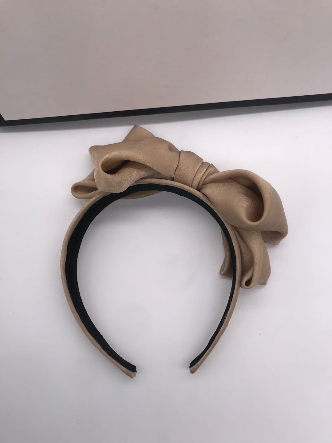 东大门气质蝴蝶结发箍女百搭外出布艺压发发窟简约甜美打结头箍