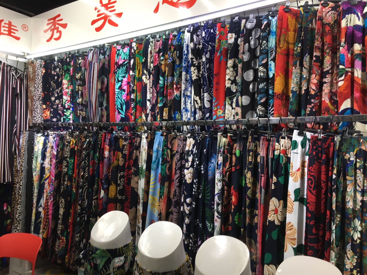 Quietly knitting describe pic - 3