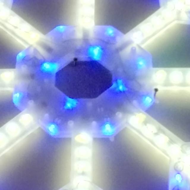 网红雪花造型循环闪灯led灯大型产品图