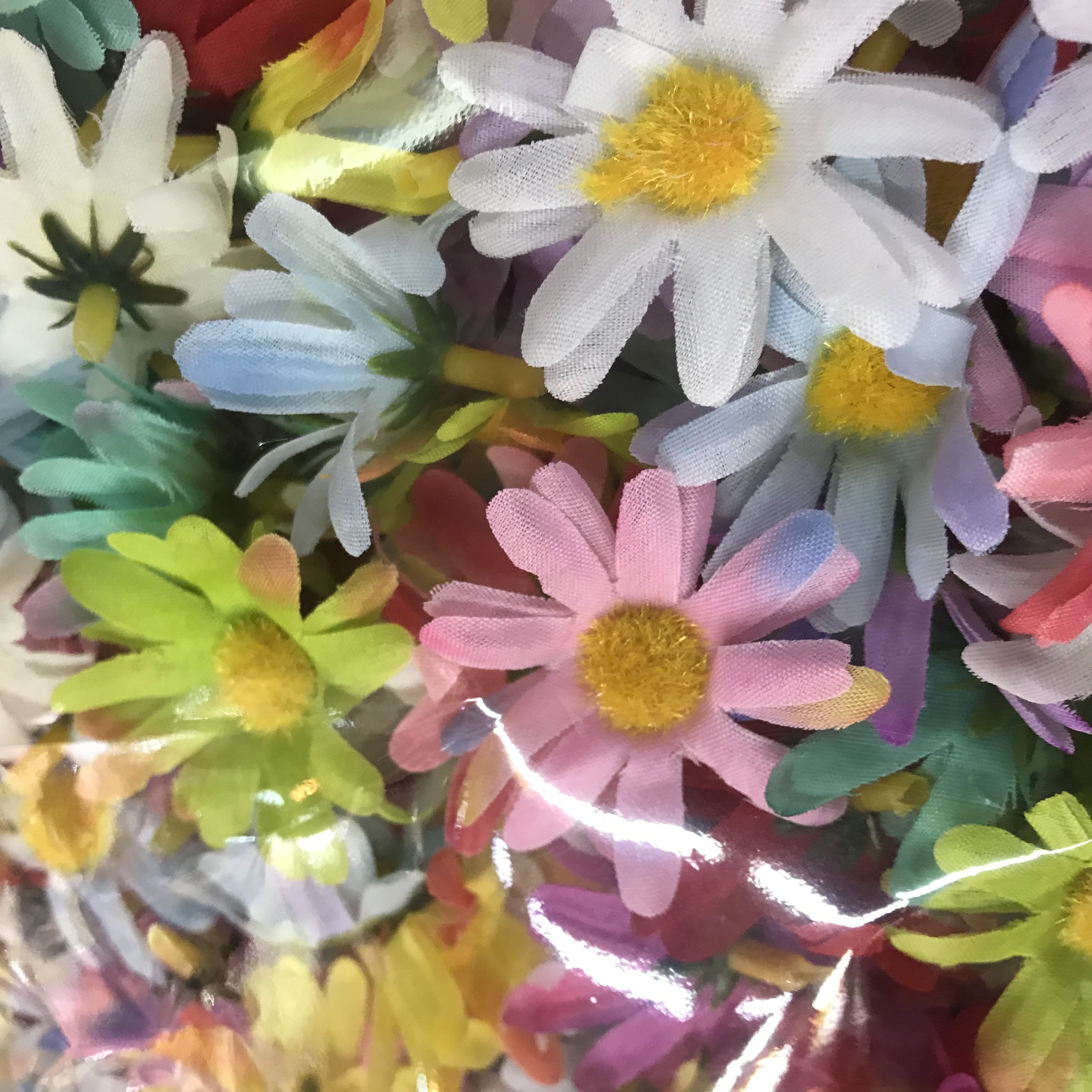 New creative flower bouquet with mixed colors of simulated artificial flowers, small conical chrysanthemum head flower bouquet, flower ring material, mini decorative small flowers, 3cm details Picture
