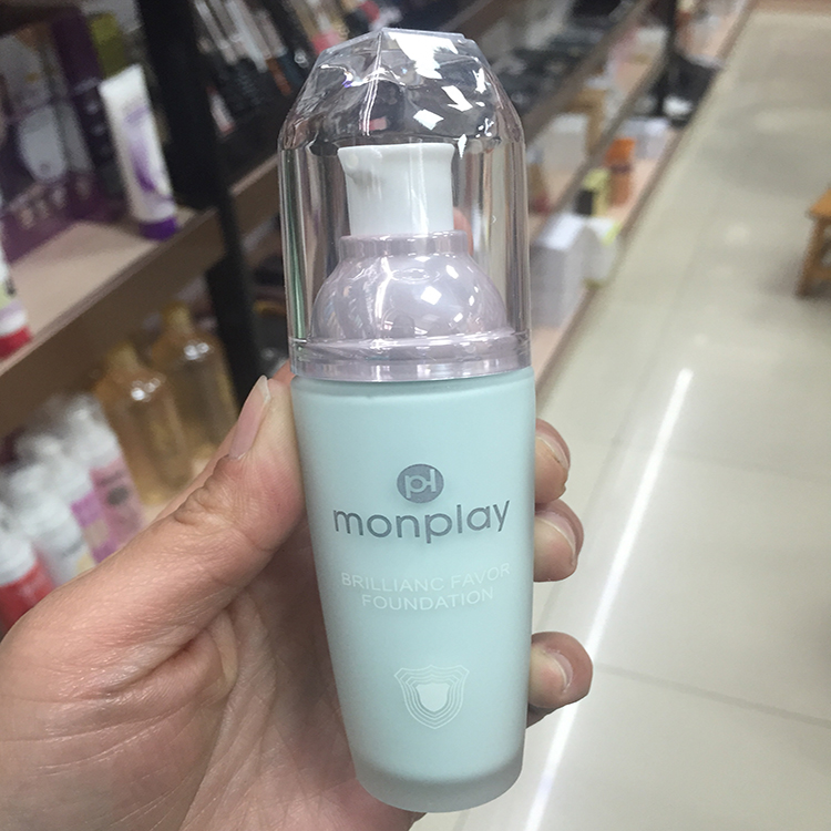 Beauty makeup facial makeup Mumbara isolation breast thumbnail