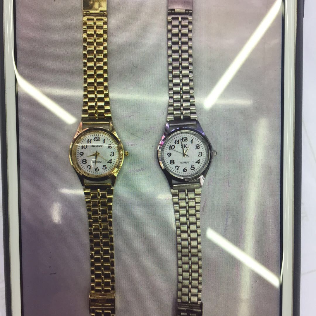 全新库存石英表间金色圆形单历老表原装女收藏钢带靓丽图