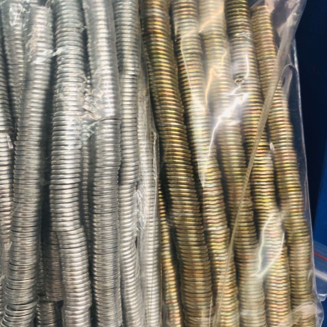 强力磁铁圆形小磁铁两色黑白板贴片