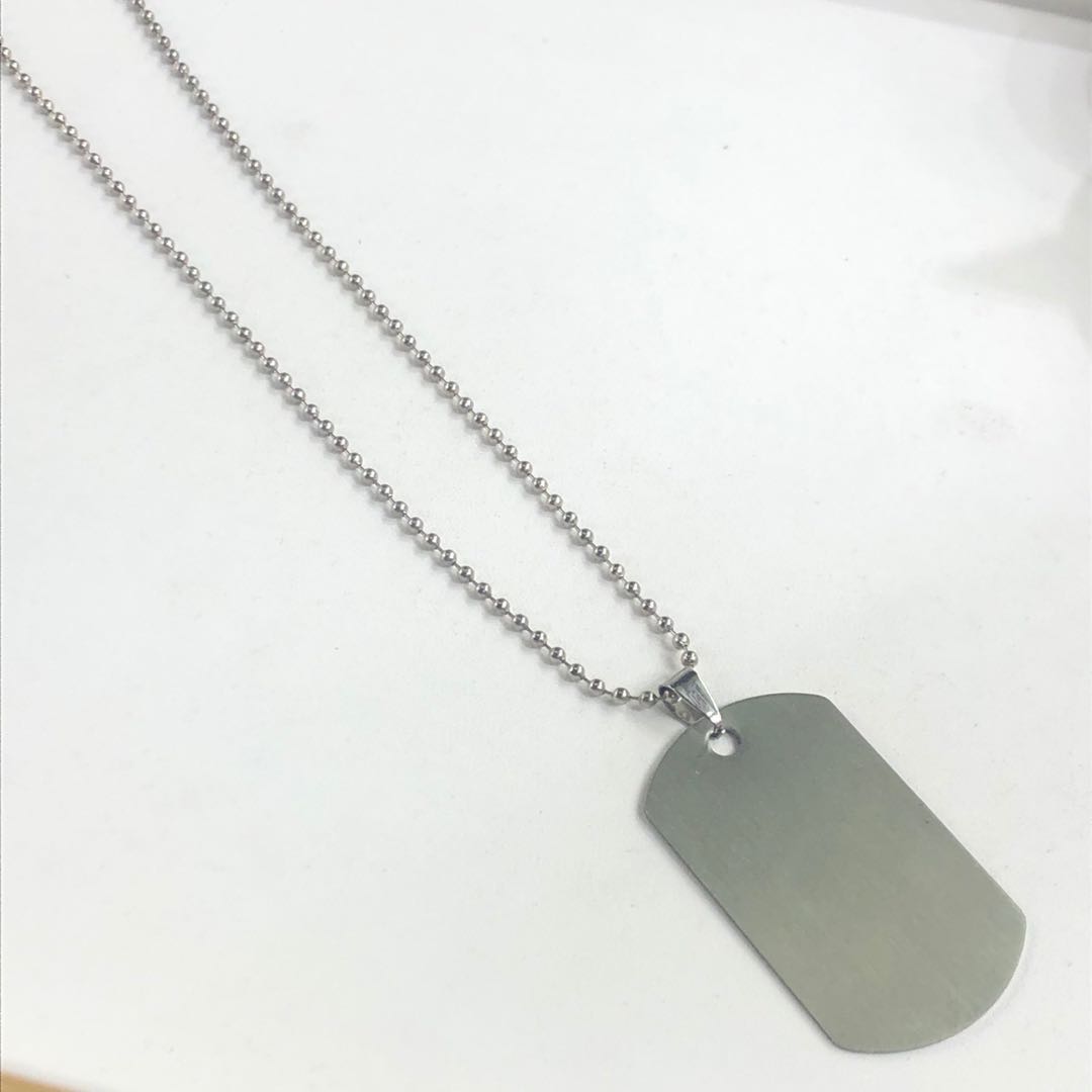 Fashionable minimalist pendant necklace, European and American trend, versatile, anti-allergy, elegant, internet-famous and eco-friendly jewelry