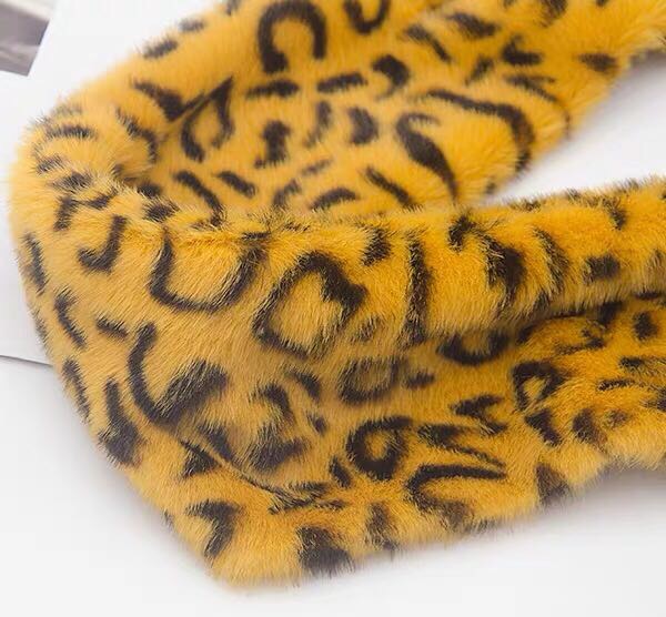 Women's Fashion Trend Casual Everything Winter Thick Imitation Fur Leopard Print Bib details Picture