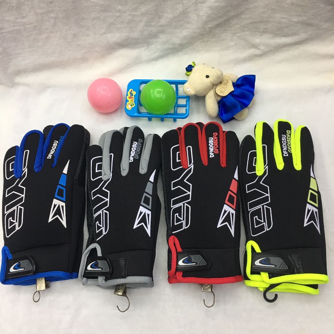 Manufacturer's best-selling direct sales outdoor leisure sports cycling and skiing gloves, winter fashionable men's style, warm, anti-slip and cold-proof details Picture