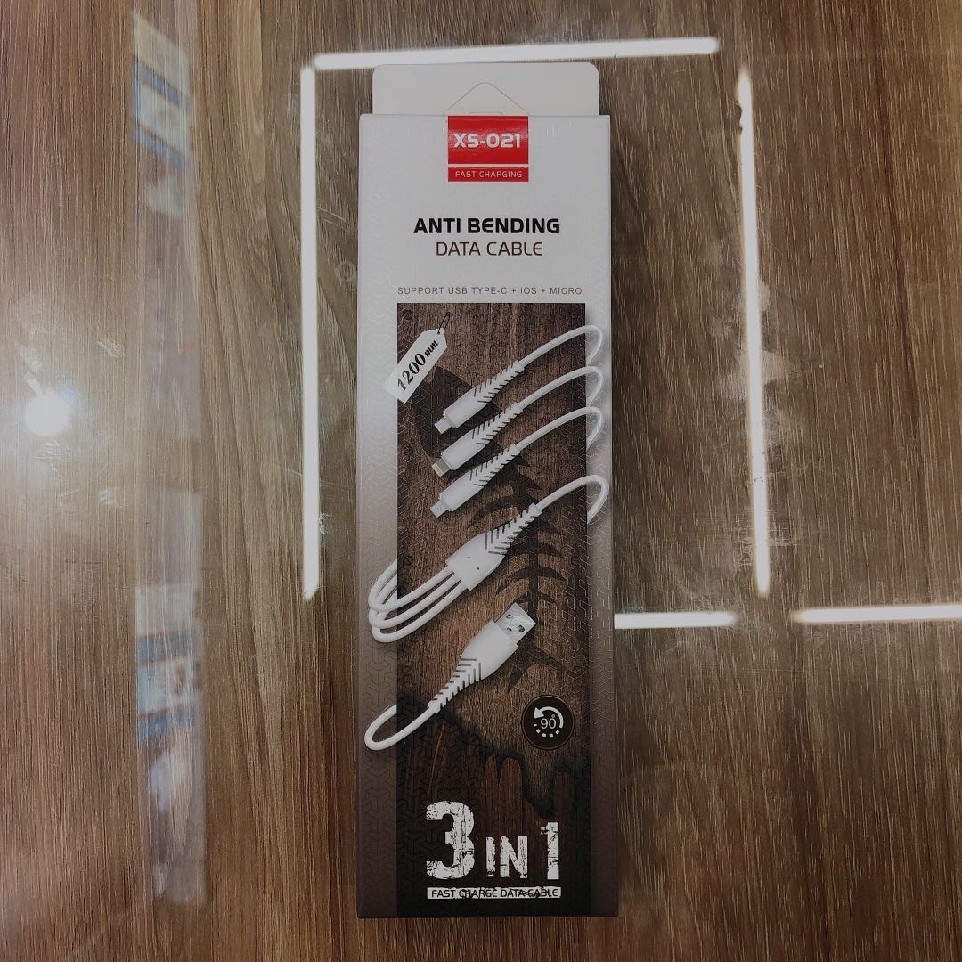 Color 3-head data cable, high-speed fast charging, flash charging, original usb charger, genuine product, suitable for universal data cables of Huawei, Xiaomi, Samsung and Apple mobile phones