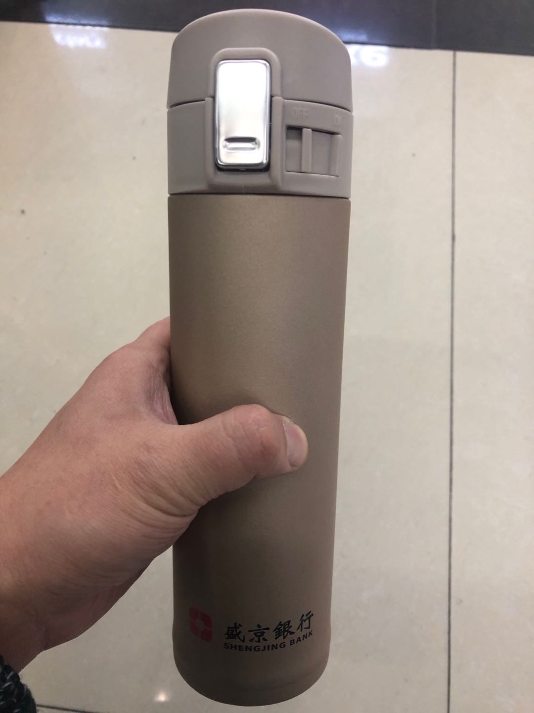 家用时尚弹跳杯便携礼品广告杯商务男女杯