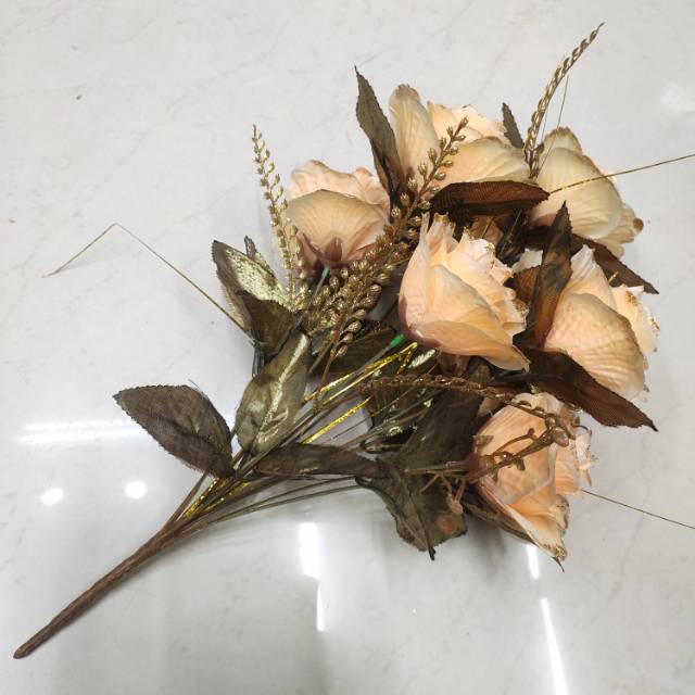 Artificial golden rose floor-standing flower arrangement
