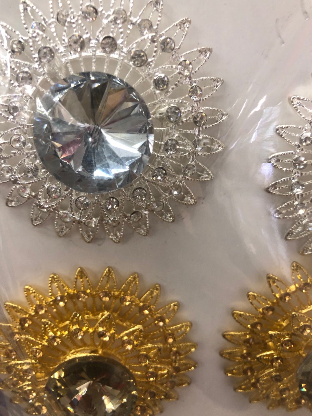 布贴/盘扣/奔涵盘扣/木质纽扣/锌合金纽扣子产品图