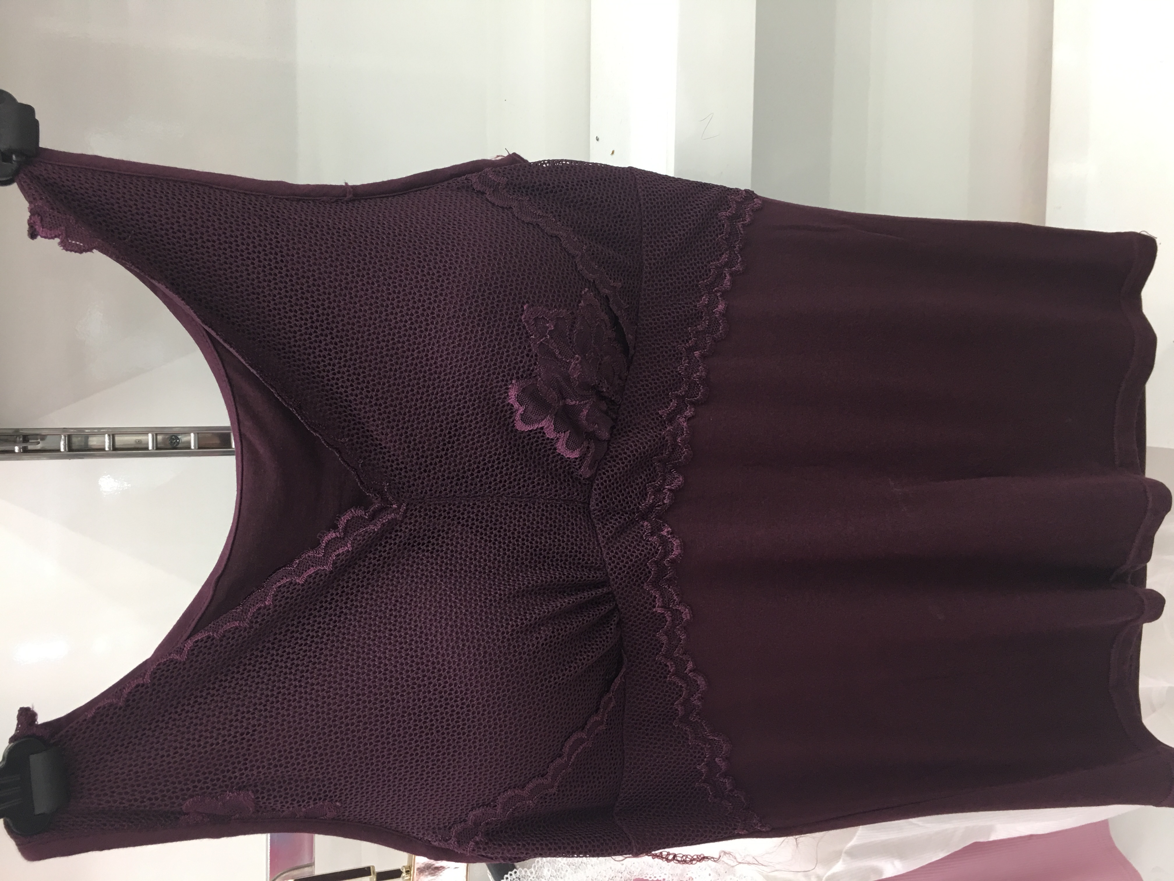 女士性感花边吊带背心短裤舒适透气无痕无袖内搭上衣