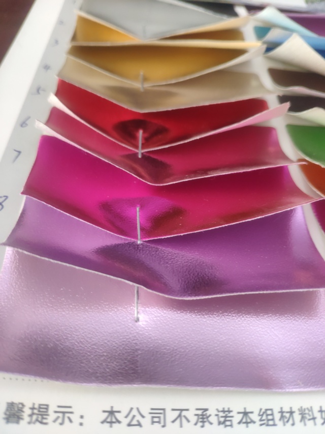 厂家直销热销新款   61贴膜 PU皮革大量现货高中低档箱包沙发鞋材面料产品图
