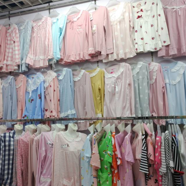 Li Chengbiao Clothing describe pic - 1