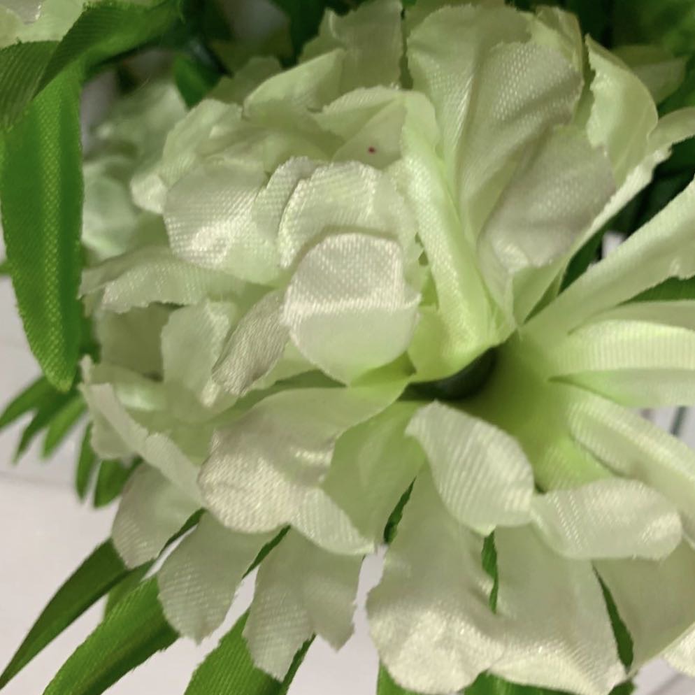 Artificial flowers, artificial flower dining table, bedroom and living room decoration, white flower arrangement, flower wine cabinet, creative display items, handicrafts, plastic flowers details Picture