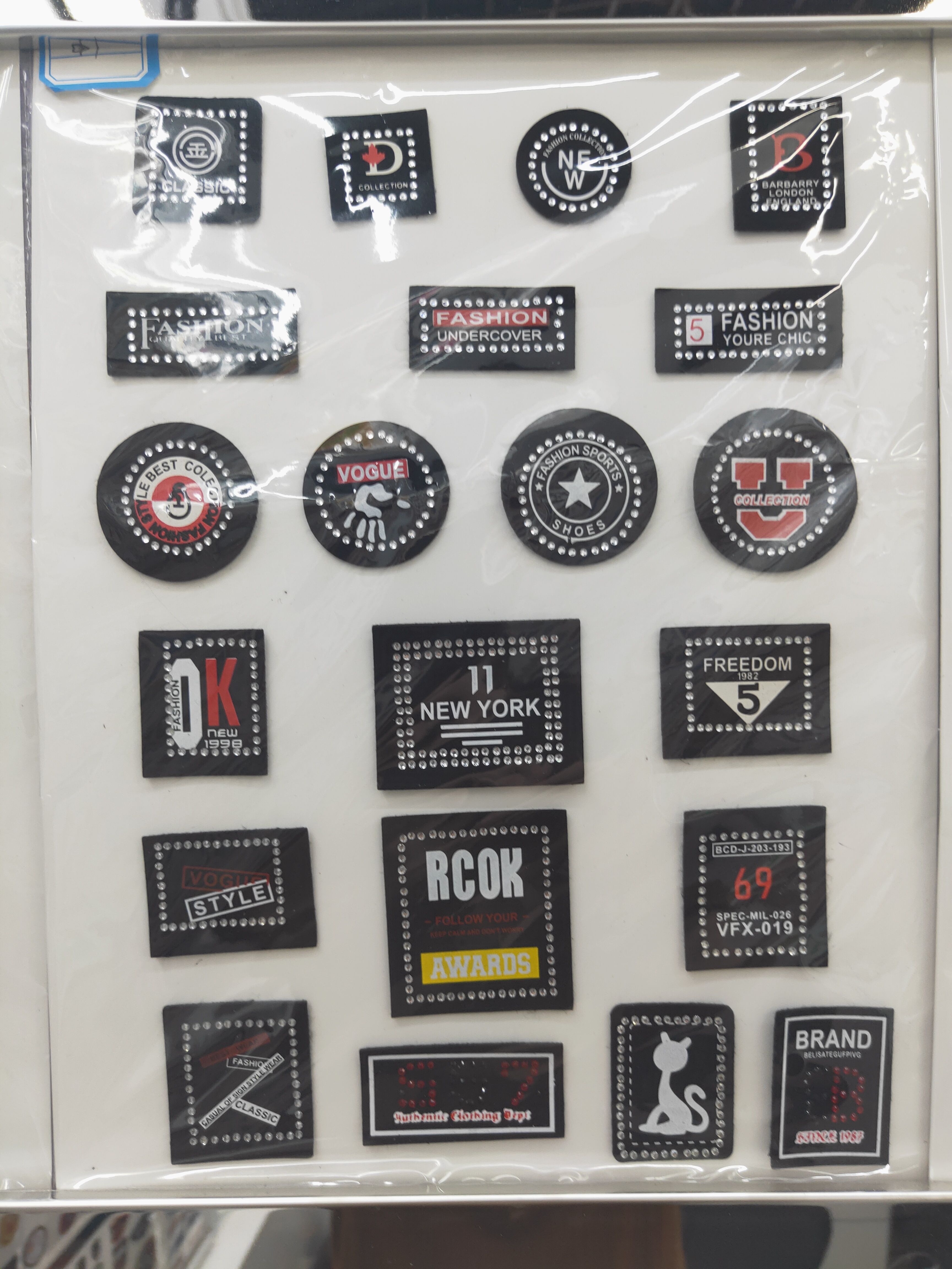 Double Color Leather Label Series Various Styles Of Leather Simulation Leather To Sample Custom Specification drawing