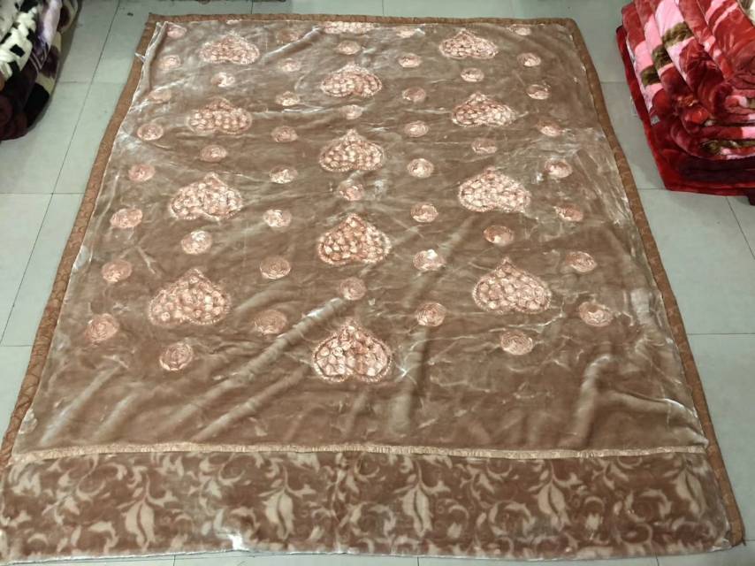极简风拉舍尔毛毯绒毯盖毯成人毯图