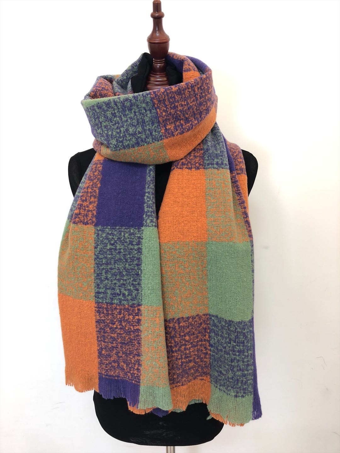 Casual All-In-One Classic Long Women's Multi-Colored Checkered Warm Shawl
