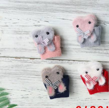 The half-fingered rabbit gloves are padded and thickened in autumn and winter. They are cute, warm, cold-proof and windproof for students to go outdoors Specification image