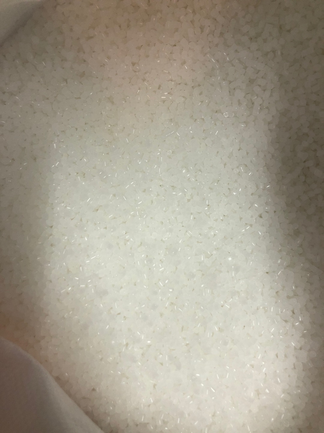 Yingtong Plastic White Transparent Small Particles Super High Pressure (Recycled material)