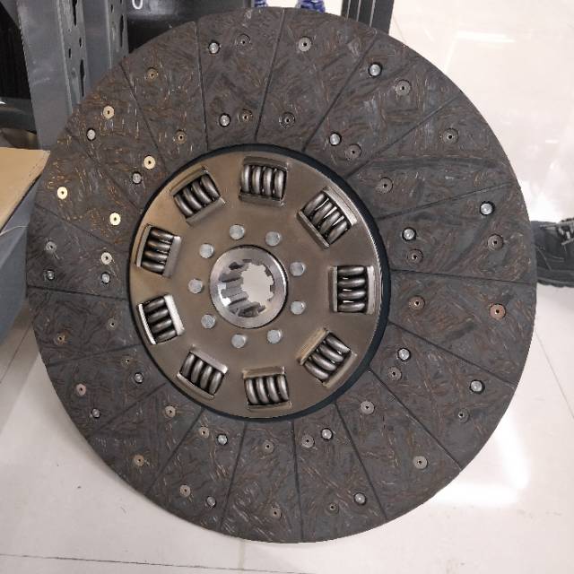 380豪沃离合器片产品图