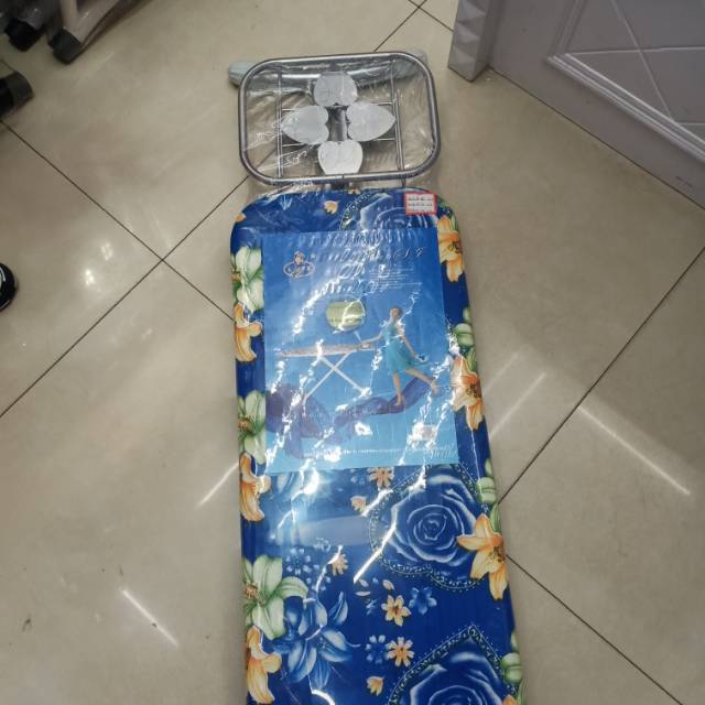 Manufacturers Direct Sales Of Multi-Functional Three-In-One Ironing Board German Ironing Board Frame Home Mesh details Picture