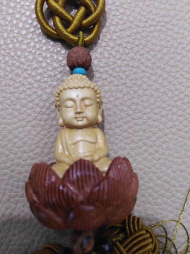 Craft pendants made of boxwood Specification image