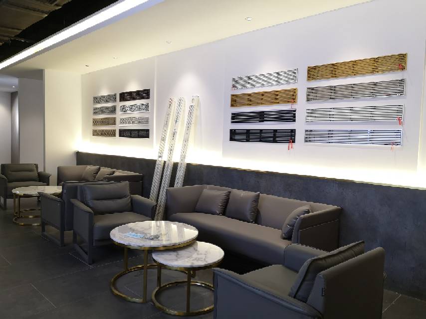 Hitachi floor heating and central air Conditioning Professional store describe pic - 2