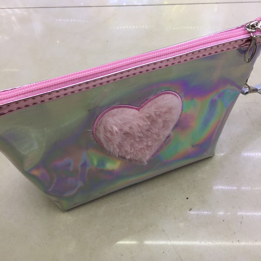 Cute Girl Heart Simple Portable Waterproof Toiletry Bag Network Red Ins Laser Transparent Jelly Makeup Bag Large Capacity details Picture