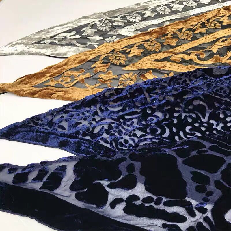 Ladies All With Elegant Velvet Multi-Colored Triangular Scarf Scarf Specification drawing