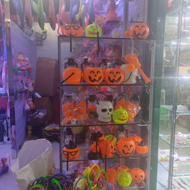 Yiwu Yanxiang Flash Toy Factory describe pic - 1