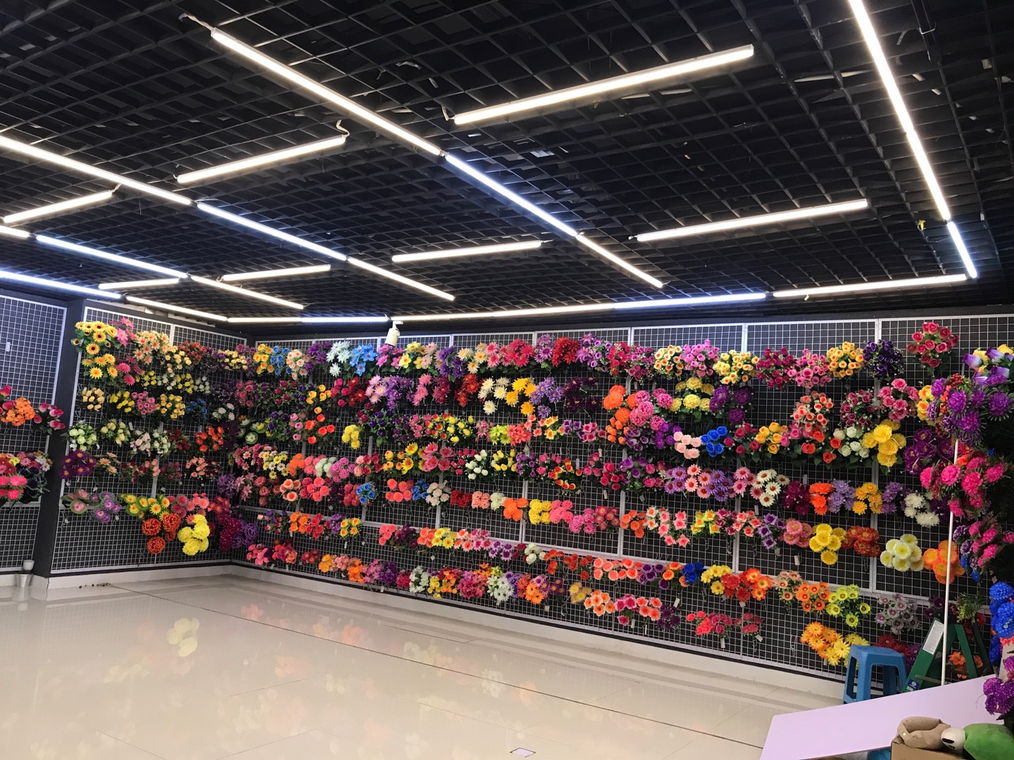 Yiwu Beichang Artificial Silk Flower Factory describe pic - 1