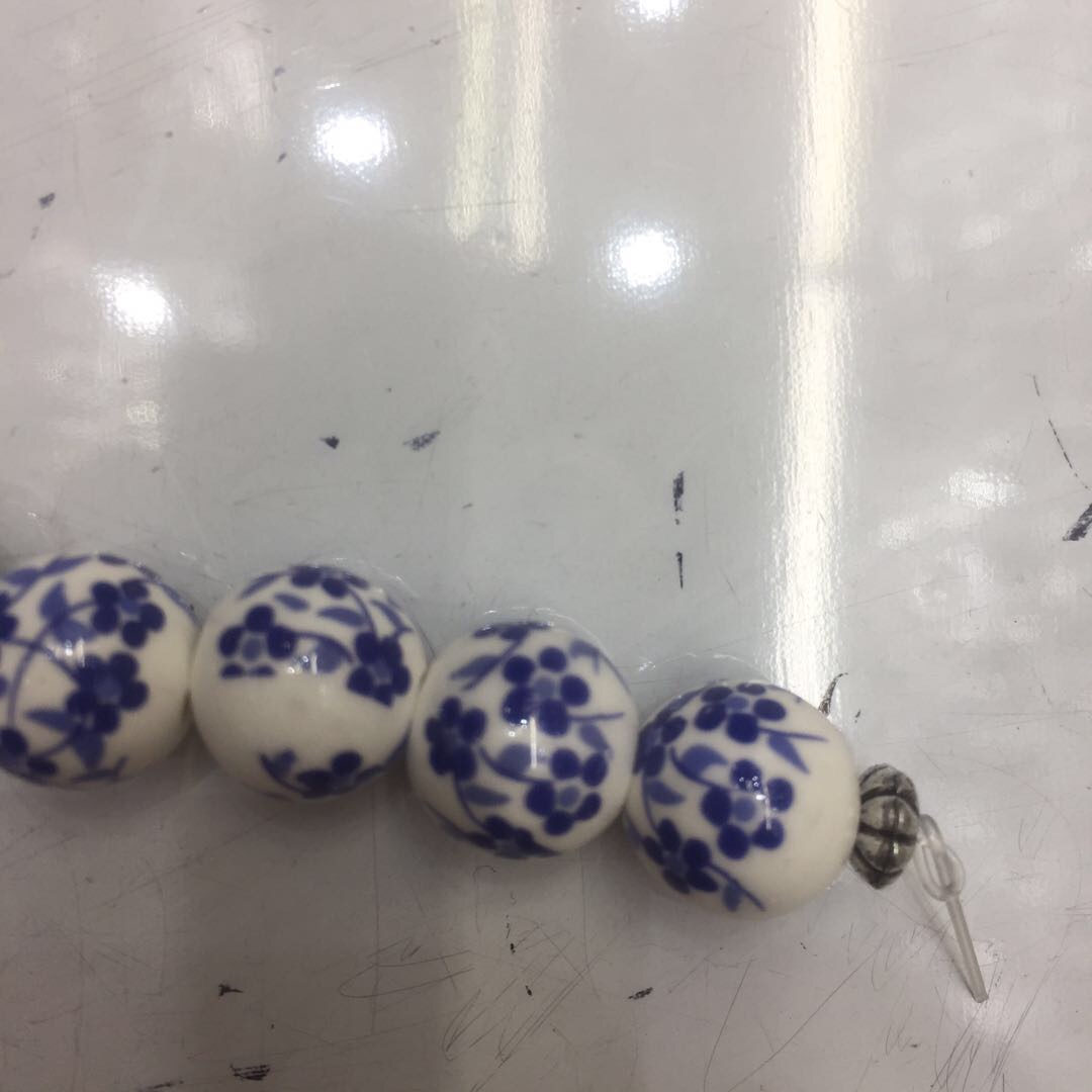 青花陶瓷源头厂家DIY珠子饰品服装配件产品图