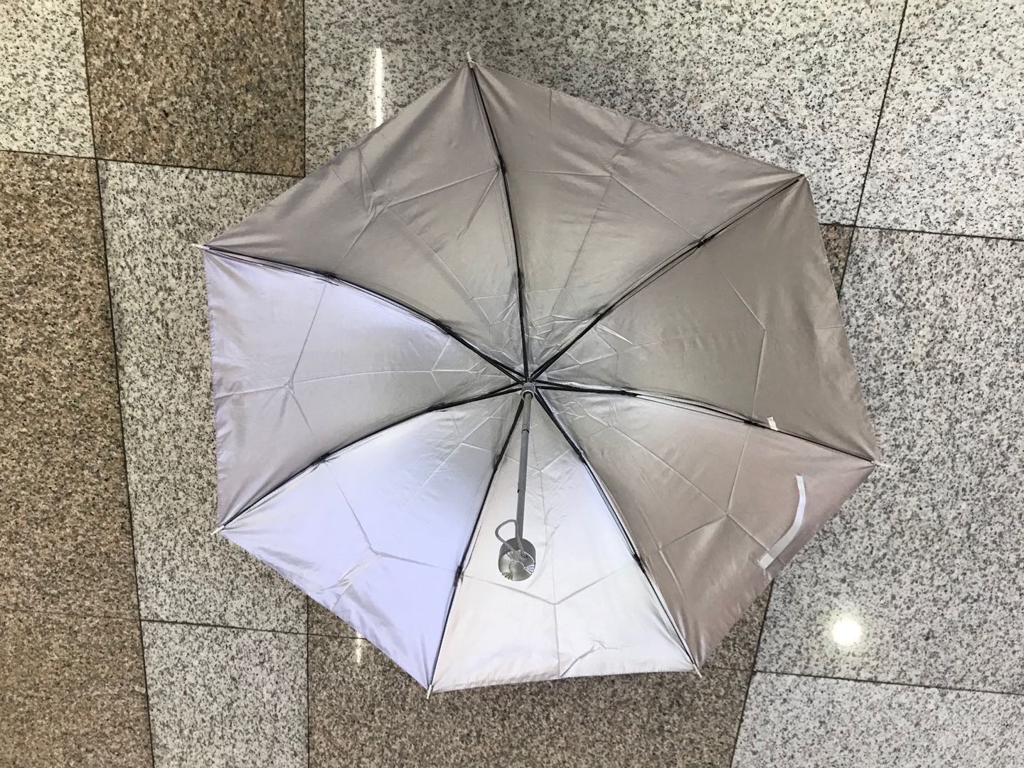 直销雨伞定制印刷logo折叠商务三折遮阳防晒晴雨两用广告伞产品图