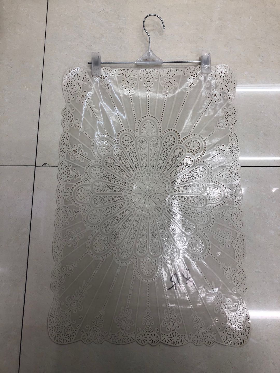 38*55镂空烫金餐垫杯垫西餐垫托盘碗垫细节图