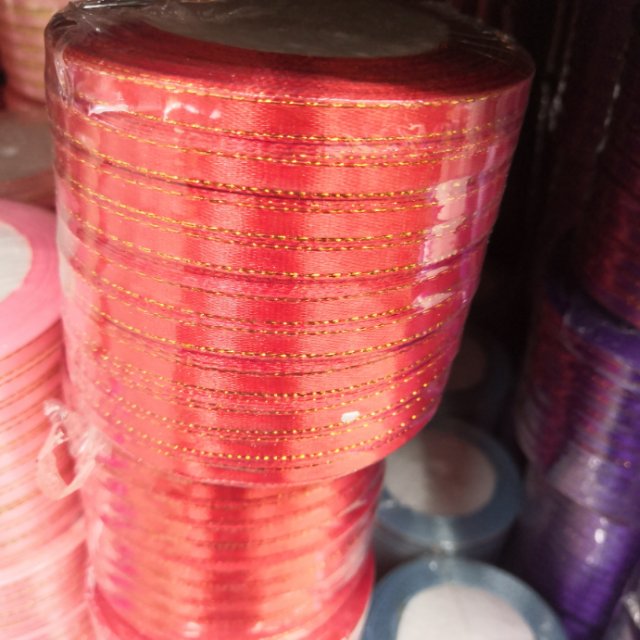 0.6cm golden satin ribbon packaging bag, Christmas ribbon gift box, red ribbon factory direct sales details Picture
