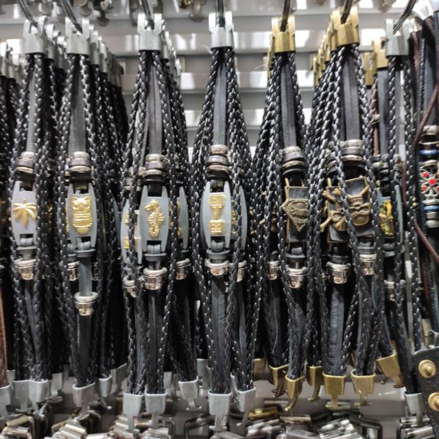 编织手绳男士手链韩版个性潮手饰产品图