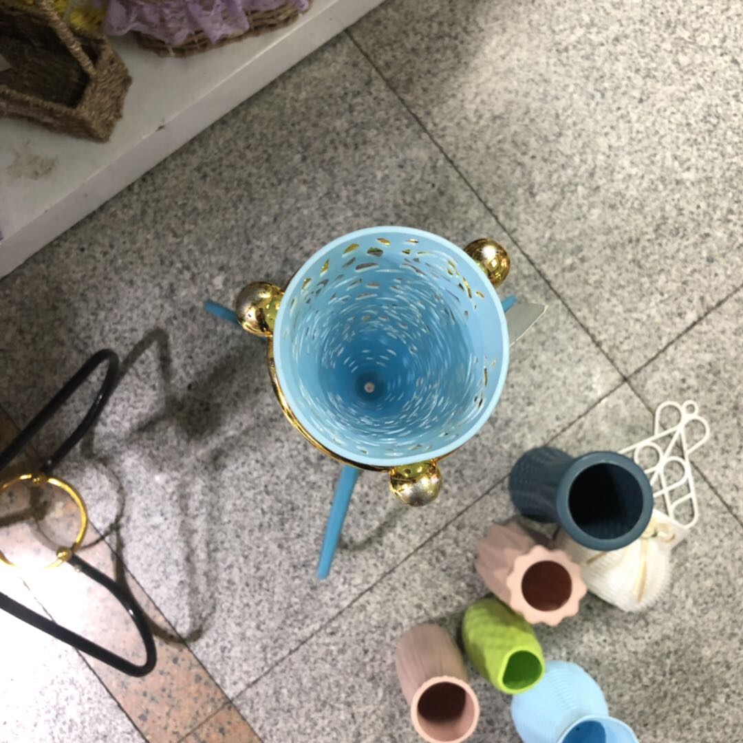 塑料室内落地式简约花盆架仿古铁艺花架宽产品图