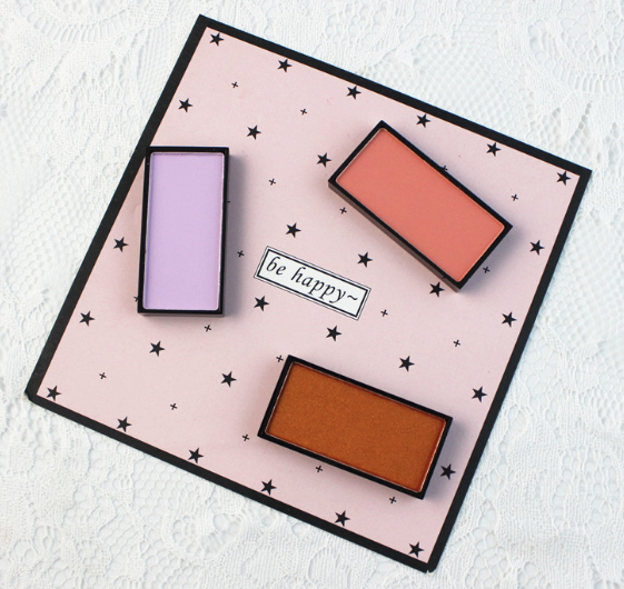 The iconic re-engraved monochromatic eyeshadow 225 Out of Print Highlights taj Mahal at par instead thumbnail