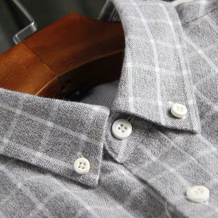 Irresistible fabric! A basic, versatile and casual long-sleeved shirt for men's wear in autumn and winter with a brushed finish Specification image