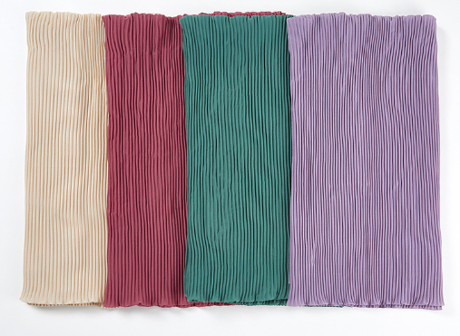 Women's Fashion Trend Everything With Muslim Pleated Pearl Chiffon Headscarf